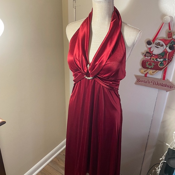 Holiday Dress - Picture 1 of 15
